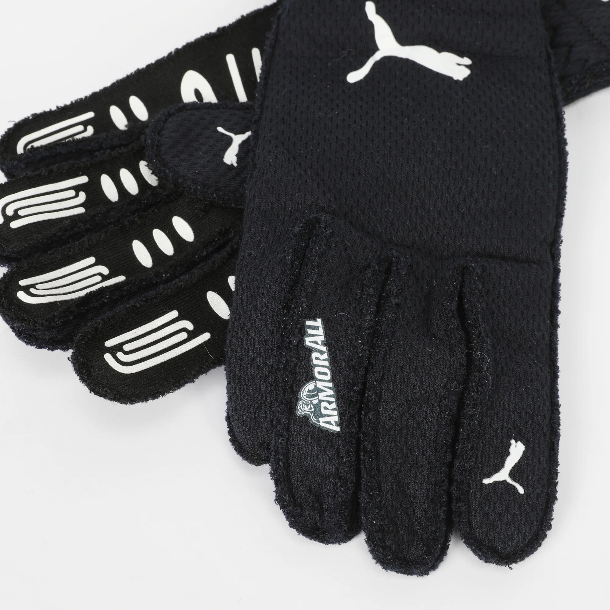 Season Launch LOT 039 - Max Verstappen 2021 Red Bull Gloves - USA GP Used - Image 4