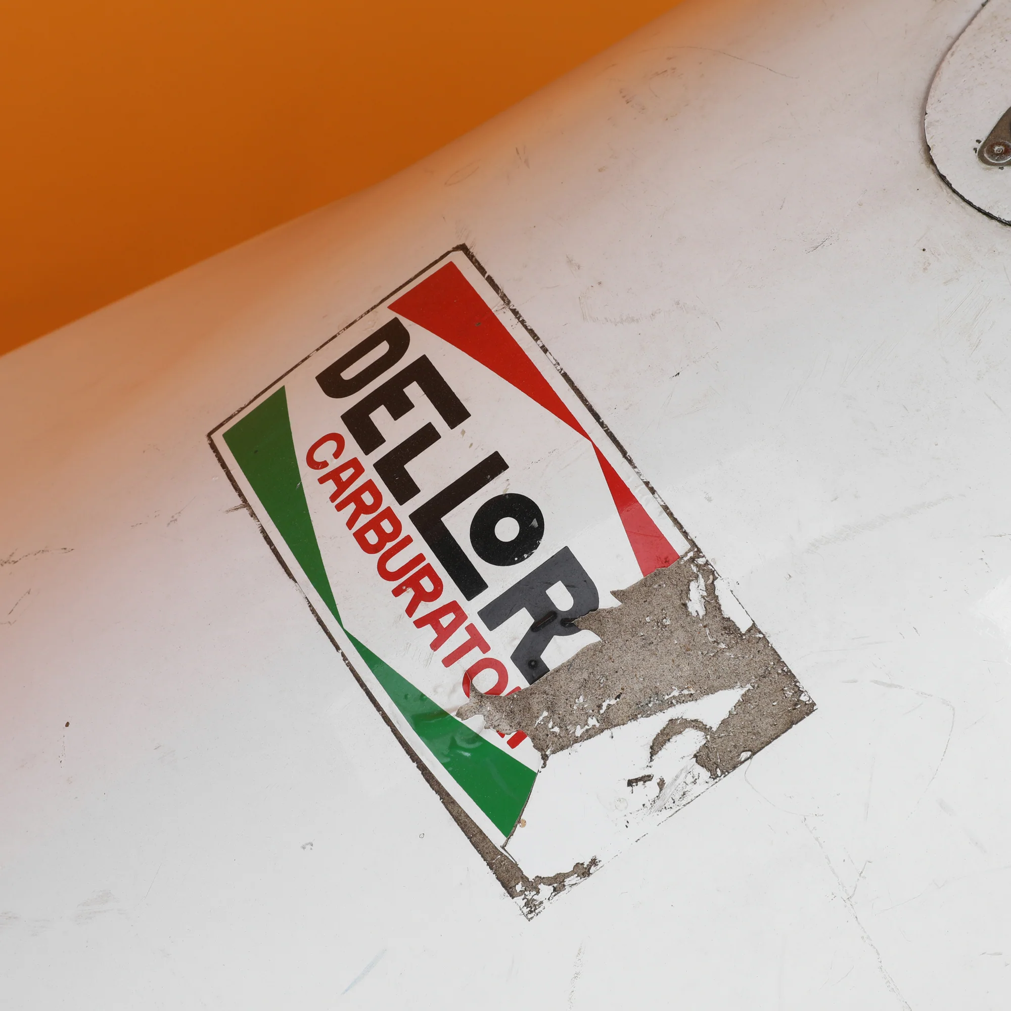 Season Launch LOT 061 - Niki Lauda 1982 McLaren MP4/1 Race Used Engine Cover - Image 8