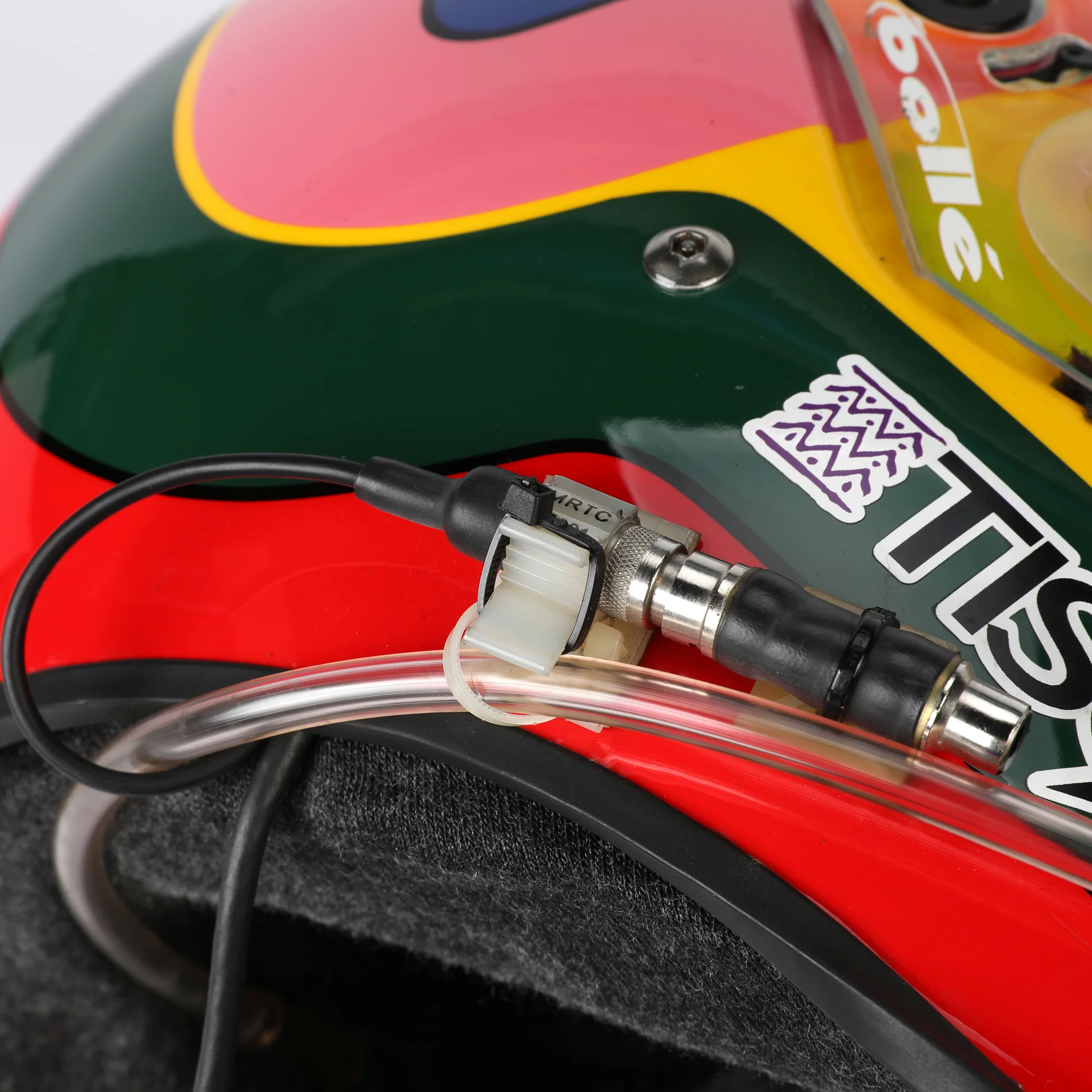Season Launch LOT 034 - Jacques Villeneuve 2001 BAR Bell Helmet - European & German GP Signed - Image 3