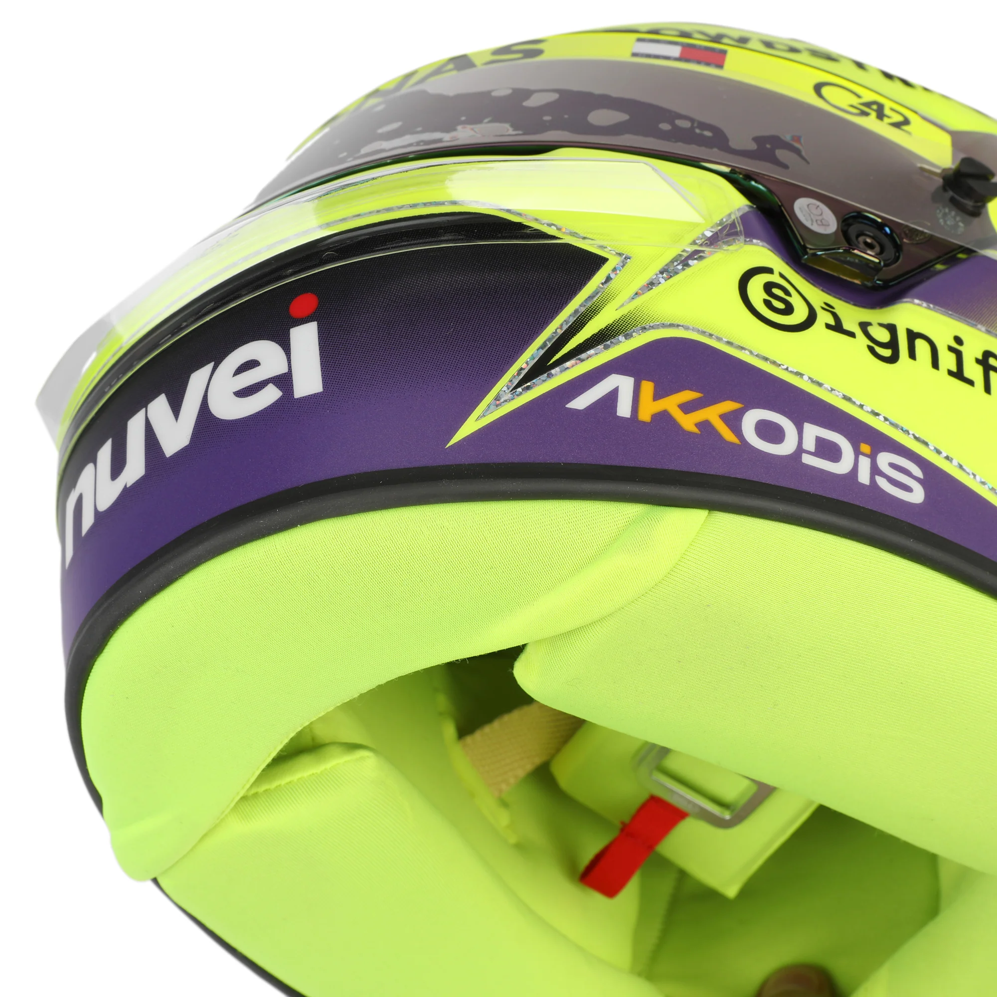 Season Launch LOT 023 - Lewis Hamilton 2024 Mercedes Helmet - Abu Dhabi GP Replica - Image 7